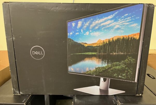 Dell UltraSharp UP3218K 8K 32 inch Monitor (Dell Certified Refurbished) - Image 5